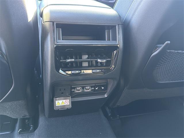 new 2025 Jeep Grand Cherokee car, priced at $52,959