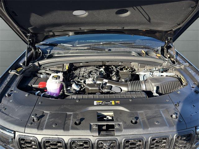 new 2025 Jeep Grand Cherokee car, priced at $52,959
