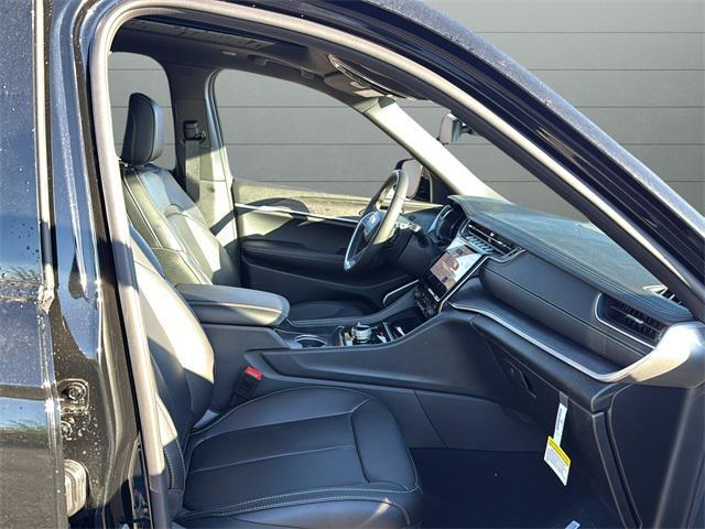 new 2025 Jeep Grand Cherokee car, priced at $52,959