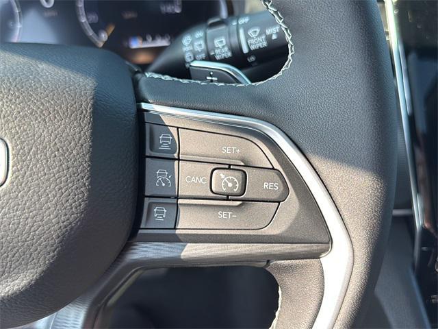 new 2025 Jeep Grand Cherokee car, priced at $41,978
