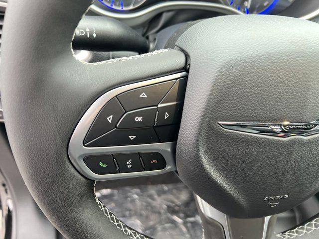 new 2025 Chrysler Pacifica car, priced at $44,320