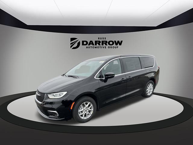 new 2025 Chrysler Pacifica car, priced at $44,320