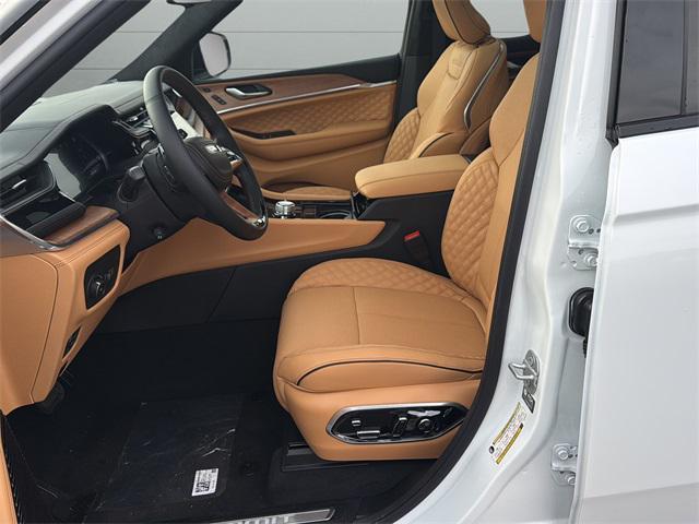 new 2025 Jeep Grand Cherokee car, priced at $67,580