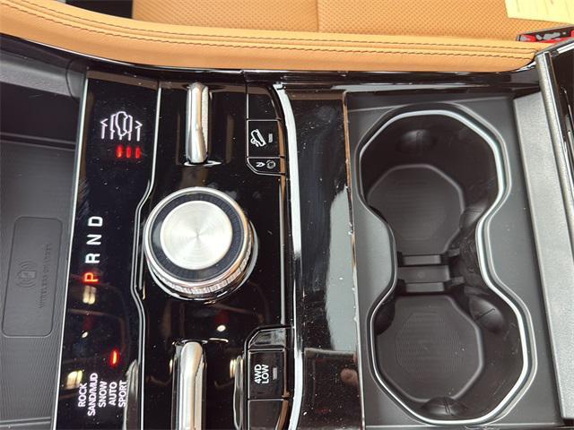 new 2025 Jeep Grand Cherokee car, priced at $67,580