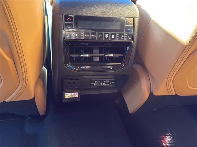 new 2025 Jeep Grand Cherokee car, priced at $67,580