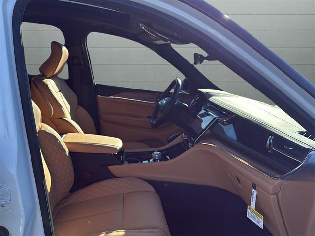 new 2025 Jeep Grand Cherokee car, priced at $67,580