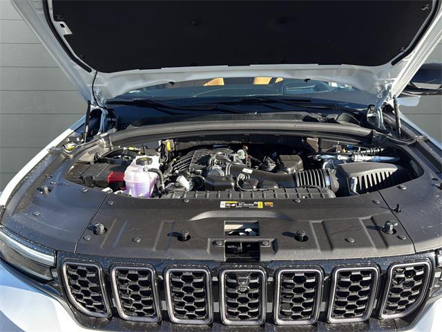 new 2025 Jeep Grand Cherokee car, priced at $67,580