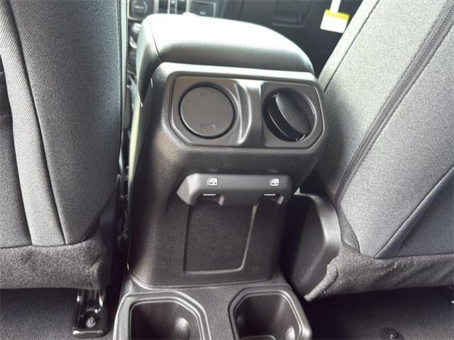 new 2025 Jeep Wrangler car, priced at $47,139