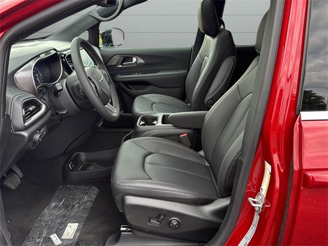 new 2026 Chrysler Pacifica car, priced at $41,893