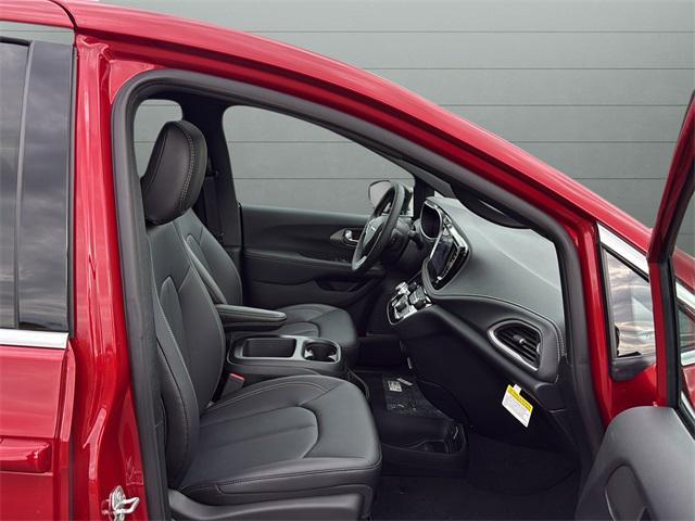 new 2026 Chrysler Pacifica car, priced at $41,893