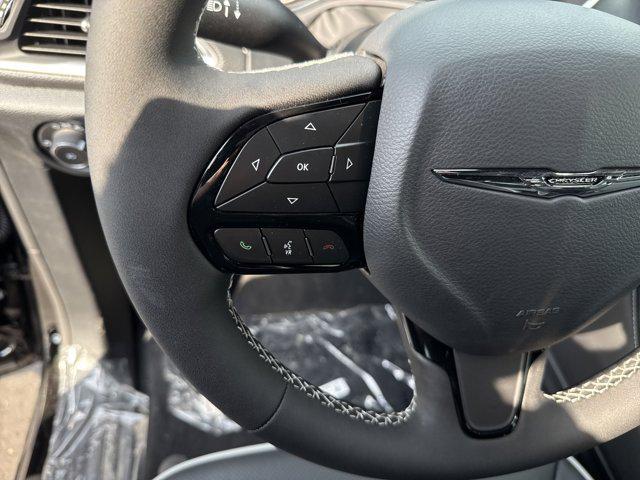 new 2025 Chrysler Pacifica car, priced at $52,736