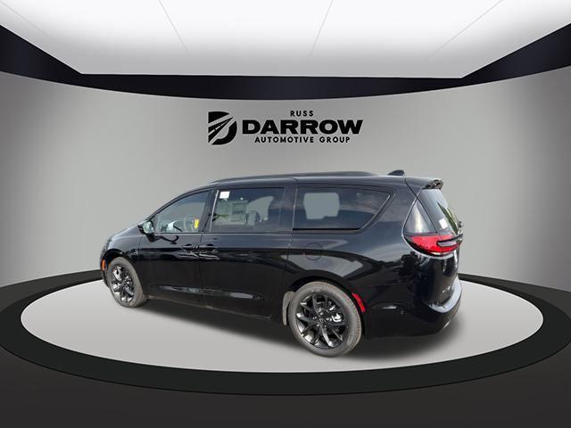 new 2025 Chrysler Pacifica car, priced at $52,736
