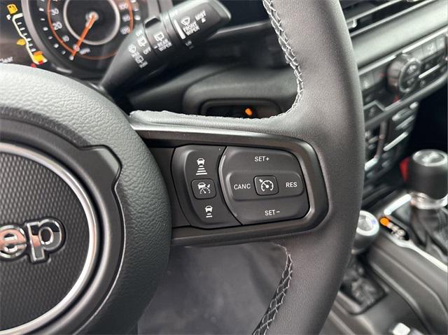 new 2025 Jeep Wrangler car, priced at $52,536