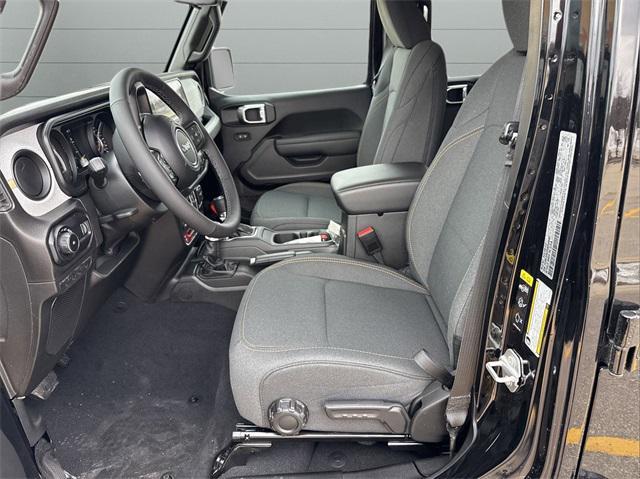 new 2025 Jeep Wrangler car, priced at $52,536