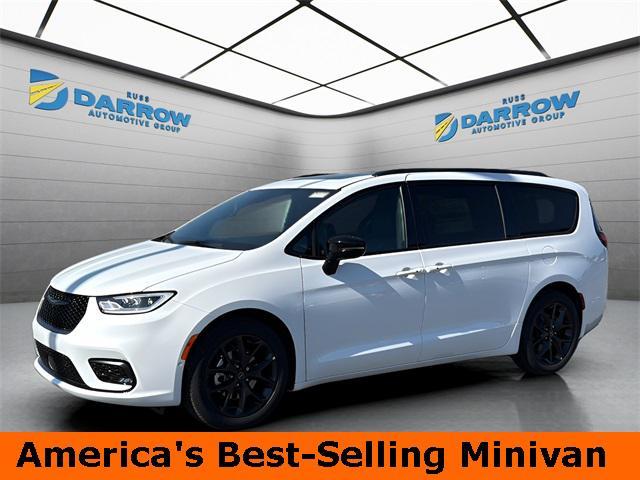 new 2026 Chrysler Pacifica car, priced at $47,709