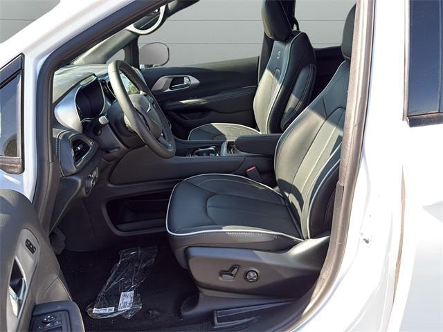 new 2026 Chrysler Pacifica car, priced at $47,709