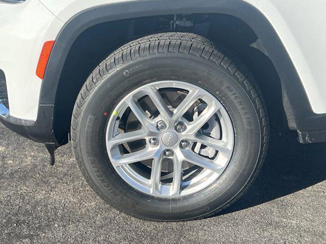 new 2025 Jeep Grand Cherokee L car, priced at $38,380