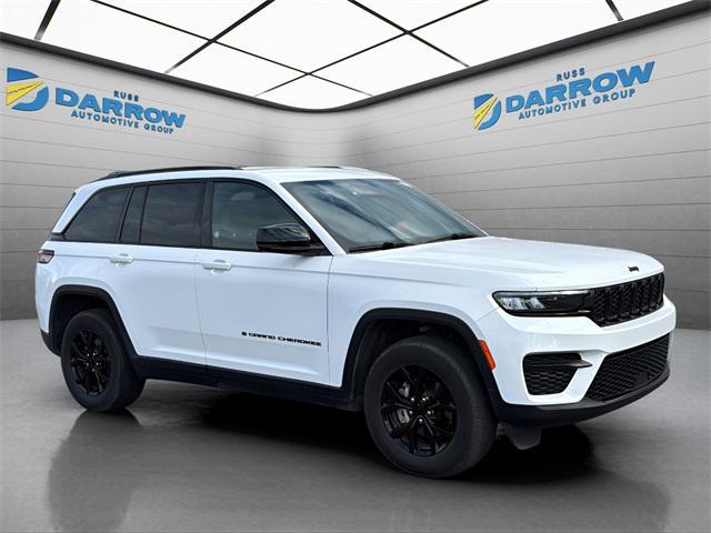 used 2024 Jeep Grand Cherokee car, priced at $27,517