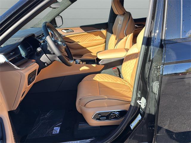 new 2025 Jeep Grand Cherokee car, priced at $65,747