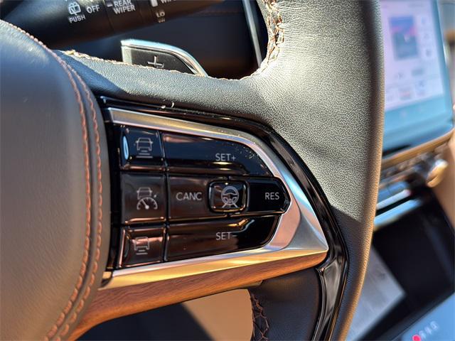 new 2025 Jeep Grand Cherokee car, priced at $65,747