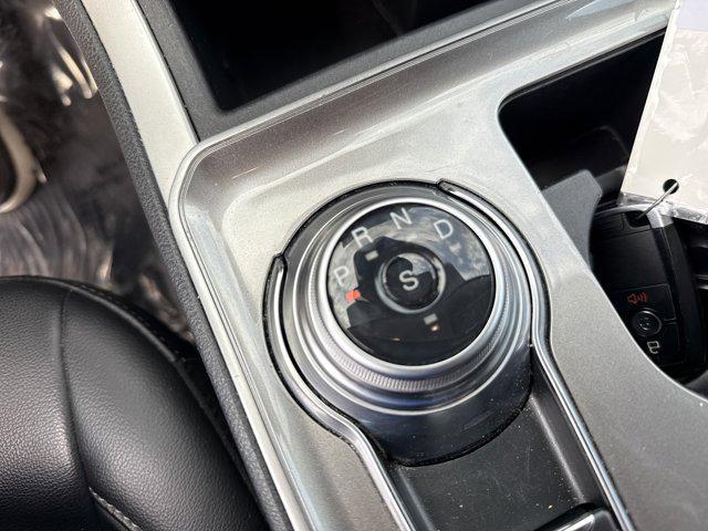 used 2024 Ford Edge car, priced at $23,471