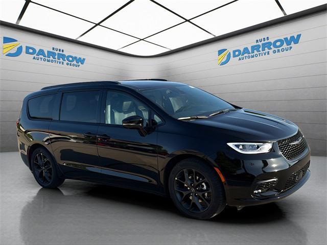 new 2026 Chrysler Pacifica car, priced at $47,709