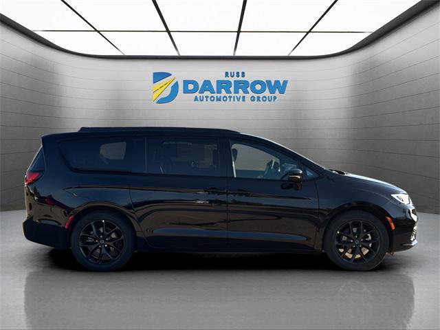 new 2026 Chrysler Pacifica car, priced at $47,709