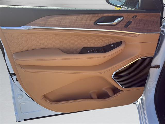 new 2025 Jeep Grand Cherokee car, priced at $67,580