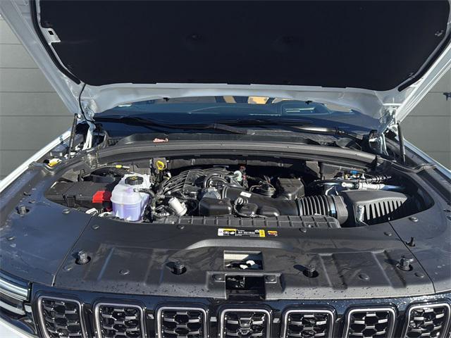 new 2025 Jeep Grand Cherokee car, priced at $67,580