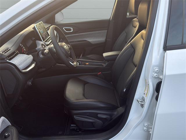 new 2025 Jeep Compass car, priced at $26,701