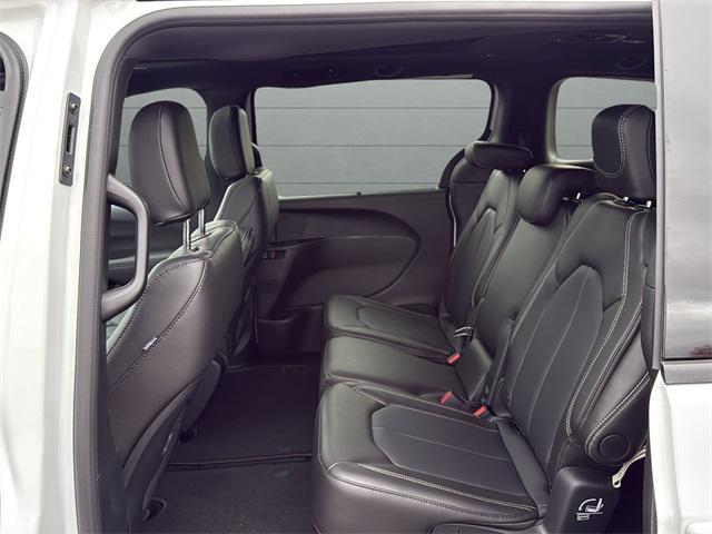 new 2026 Chrysler Pacifica car, priced at $45,678