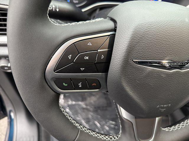 new 2025 Chrysler Pacifica Hybrid car, priced at $49,376