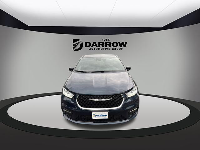 new 2025 Chrysler Pacifica Hybrid car, priced at $49,376