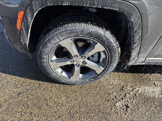 new 2025 Jeep Grand Cherokee car, priced at $53,855