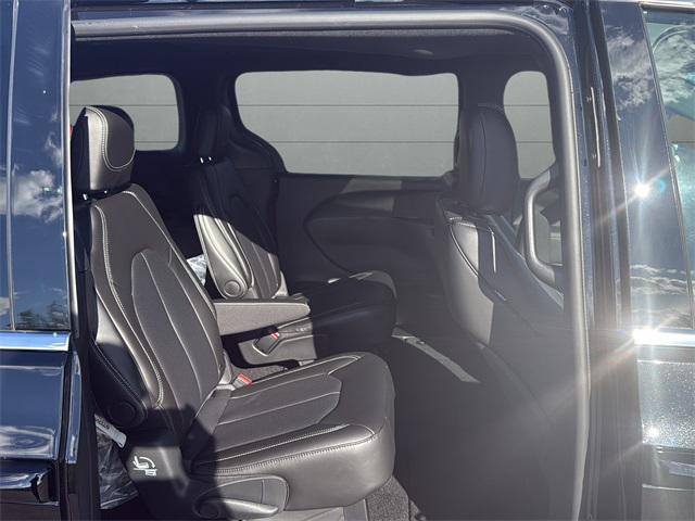 new 2026 Chrysler Pacifica car, priced at $41,447