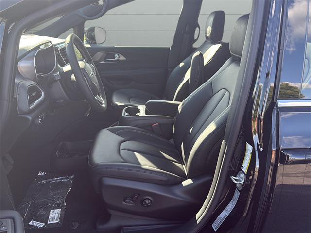new 2026 Chrysler Pacifica car, priced at $41,447