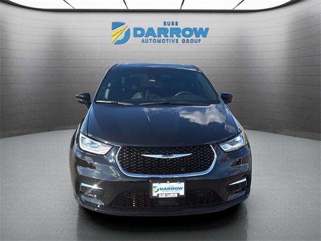 new 2026 Chrysler Pacifica car, priced at $41,447