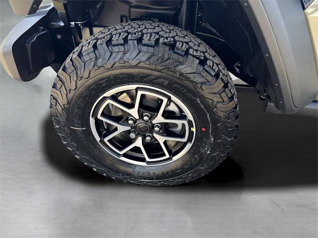 new 2025 Jeep Wrangler car, priced at $57,453