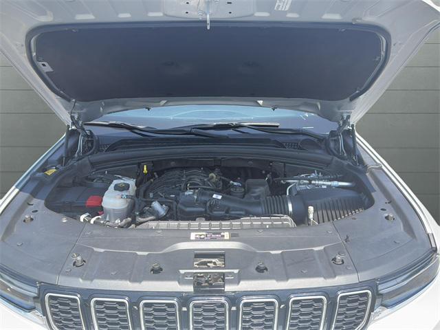 used 2023 Jeep Grand Cherokee car, priced at $28,997