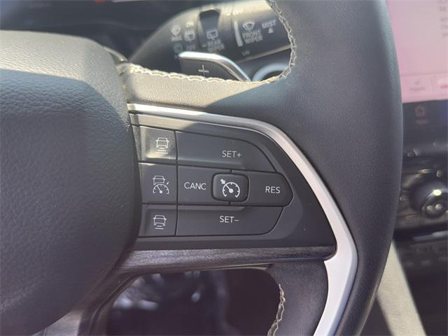 used 2023 Jeep Grand Cherokee car, priced at $28,997