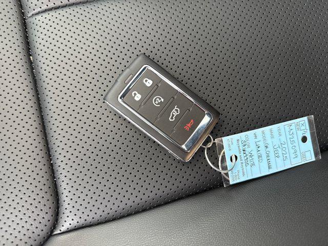 new 2025 Jeep Grand Cherokee car, priced at $48,478