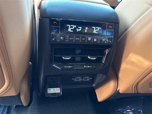 new 2025 Jeep Grand Cherokee car, priced at $64,405