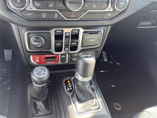 new 2025 Jeep Wrangler car, priced at $53,032