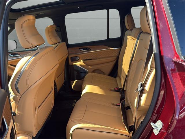 new 2025 Jeep Grand Cherokee car, priced at $65,747