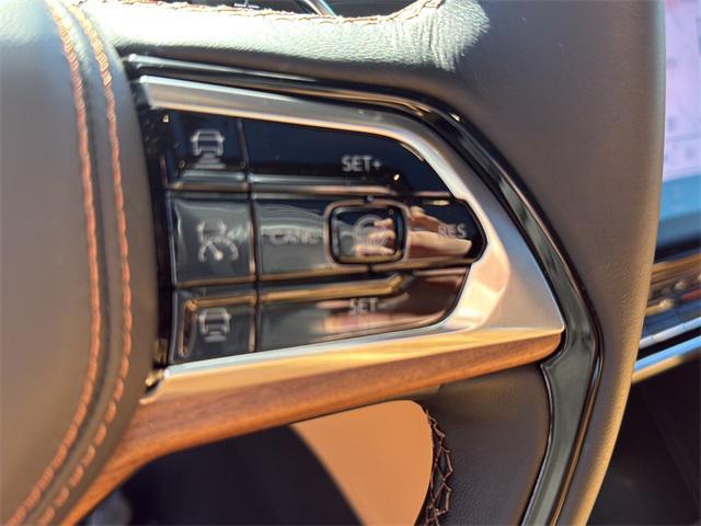 new 2025 Jeep Grand Cherokee car, priced at $65,747