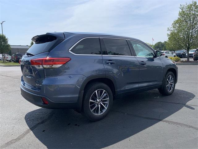 used 2019 Toyota Highlander car, priced at $27,371