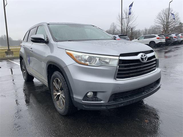 used 2016 Toyota Highlander car, priced at $11,874