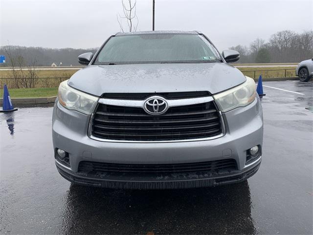 used 2016 Toyota Highlander car, priced at $11,874