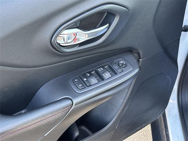 used 2020 Jeep Cherokee car, priced at $18,499