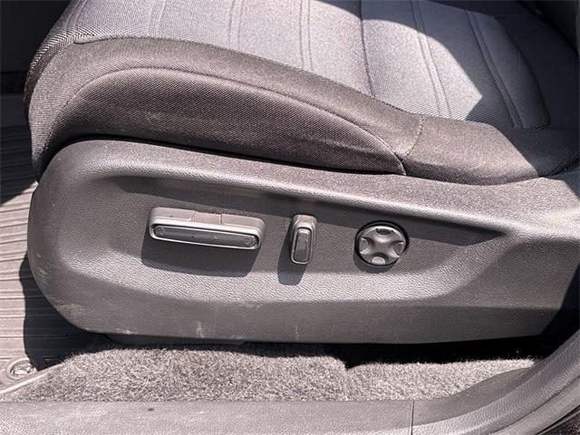used 2021 Honda CR-V car, priced at $25,361